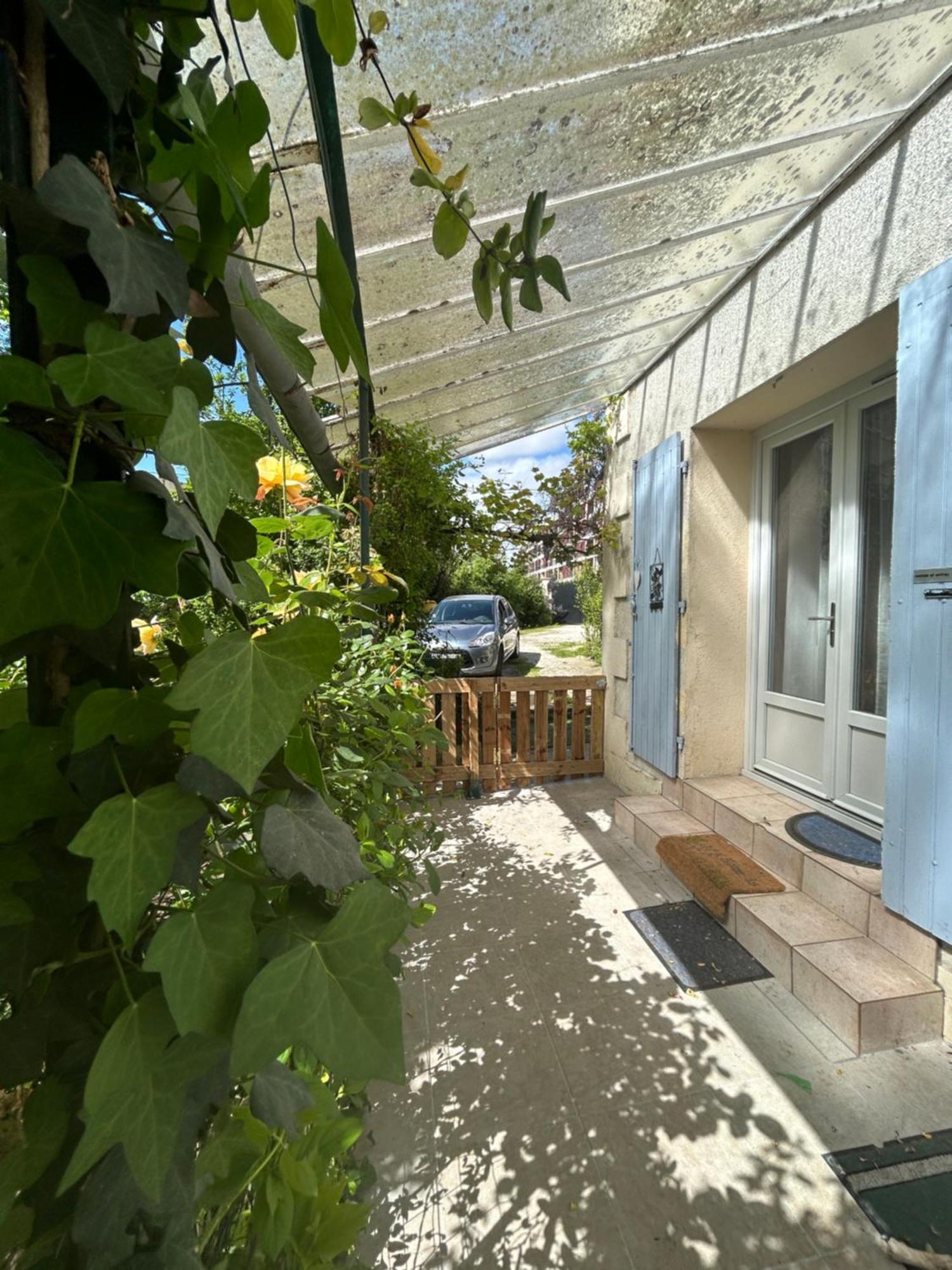 Parenthese Chambre Cosy Proche Centre Et Gare Angoulême Екстериор снимка